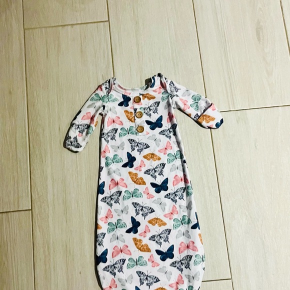 CADEN LANE  GIRL KNOT GOWNS - Picture 1 of 5